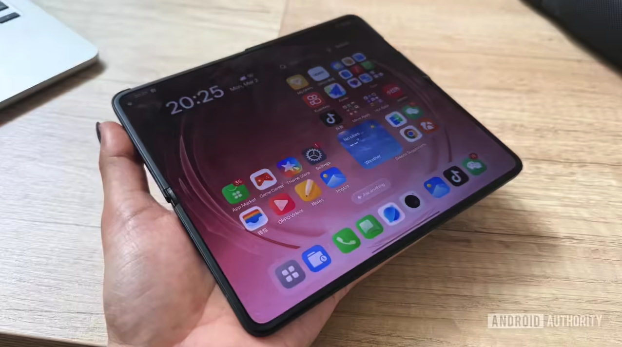 MWC 2026：OPPO Find N6折叠机上手曝光 无折痕内屏+骁龙8 Elite Gen 5加持